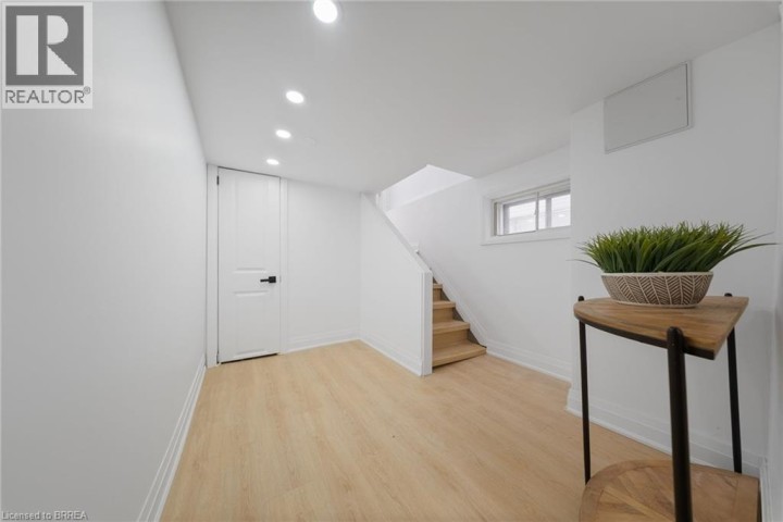 Photo 24 at 111 Victoria Street, Brantford