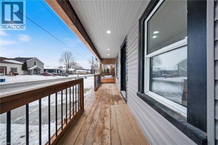 Photo 3 at 111 Victoria Street, Brantford