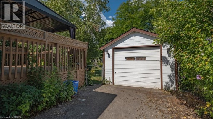 Photo 28 at 35 Salisbury Avenue, Brantford