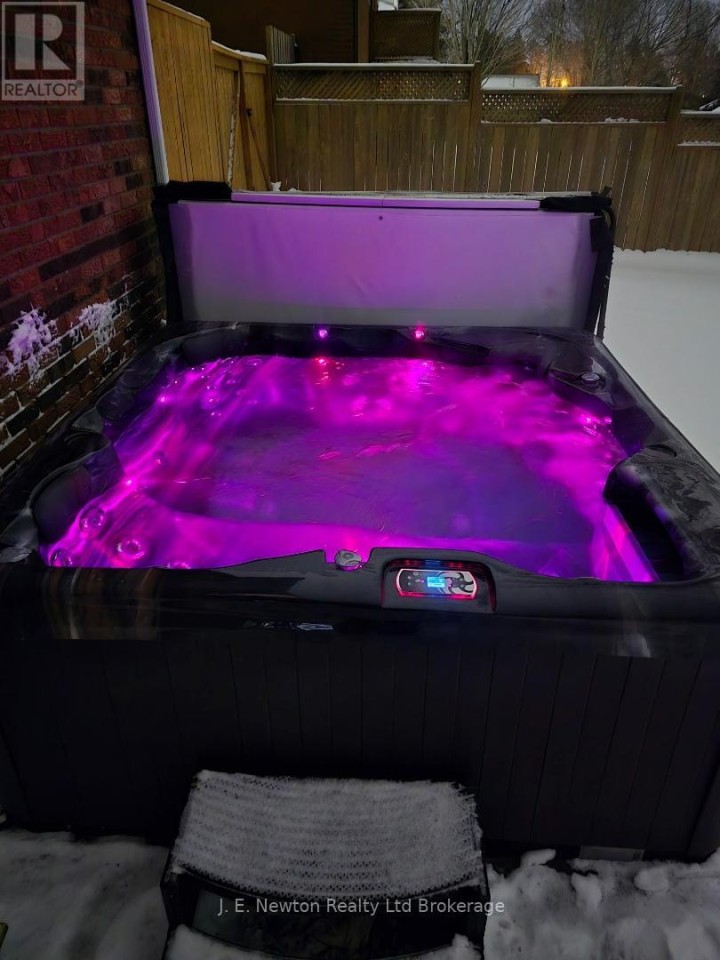 Photo 10 at 39 North Street W, Tillsonburg