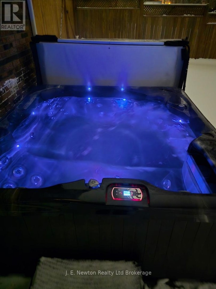 Photo 11 at 39 North Street W, Tillsonburg