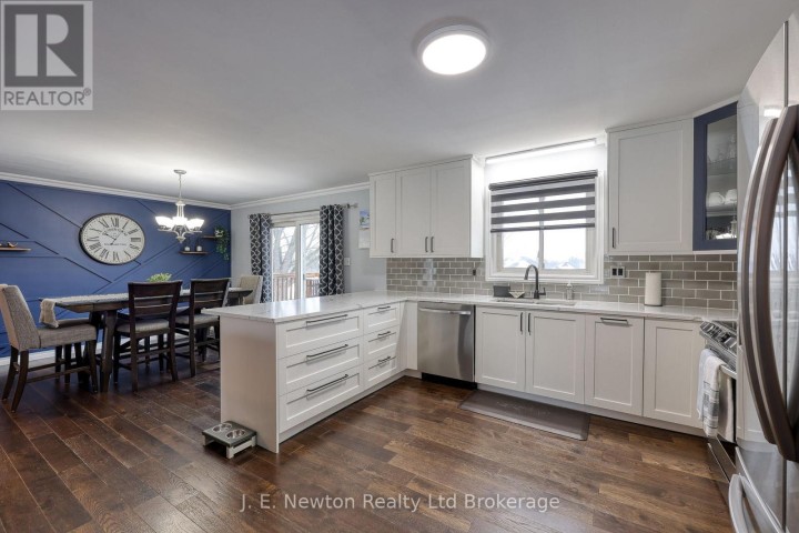 Photo 15 at 39 North Street W, Tillsonburg