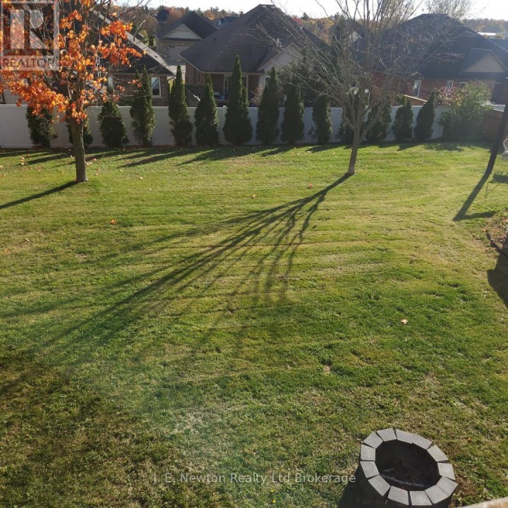 Photo 5 at 39 North Street W, Tillsonburg