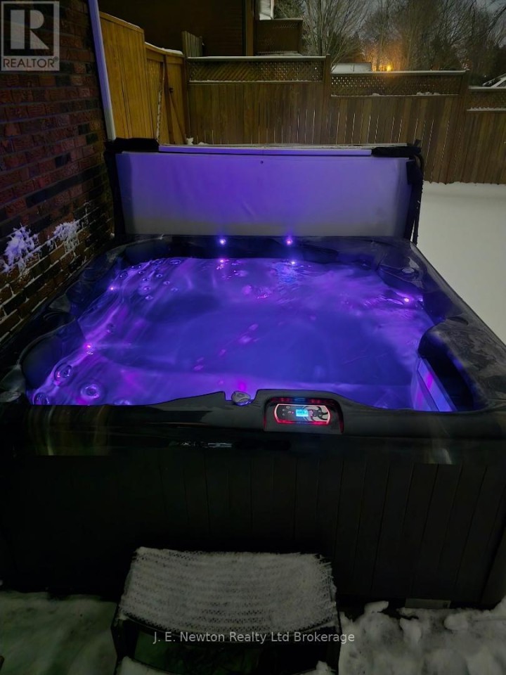 Photo 9 at 39 North Street W, Tillsonburg