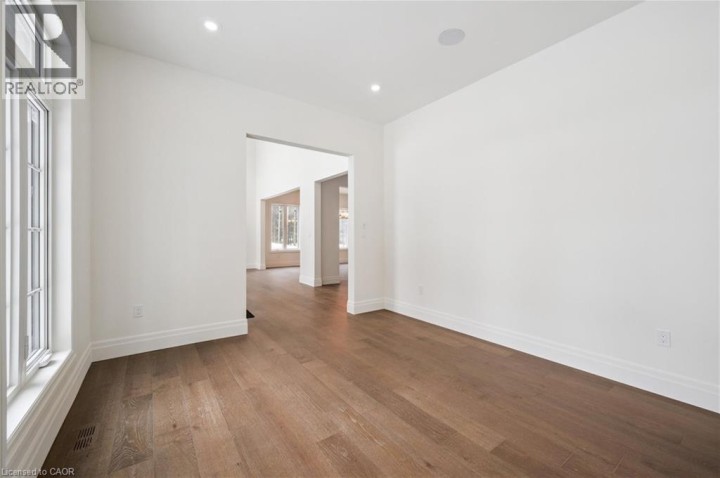 Photo 8 at 5 West Harris Road, Brantford