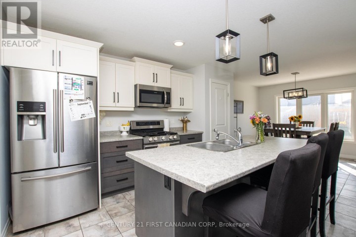 Photo 10 at 16 Arnold Street, Tillsonburg