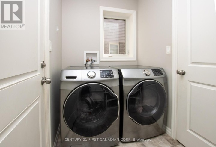 Photo 14 at 16 Arnold Street, Tillsonburg