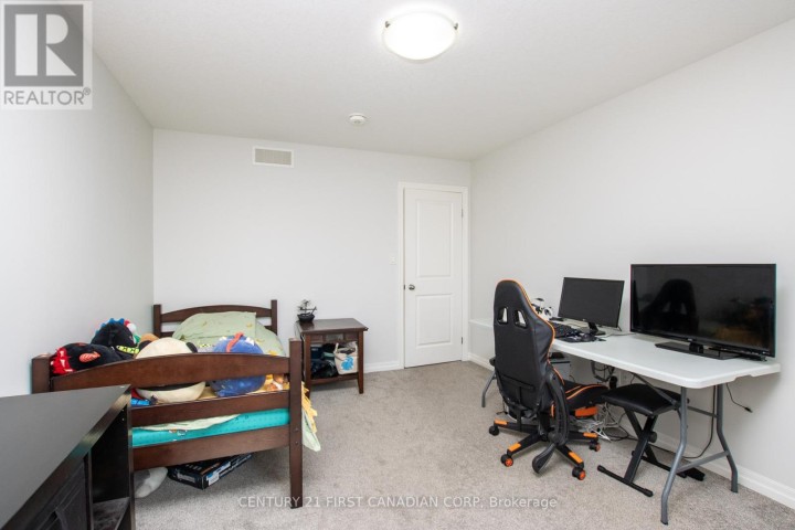 Photo 17 at 16 Arnold Street, Tillsonburg