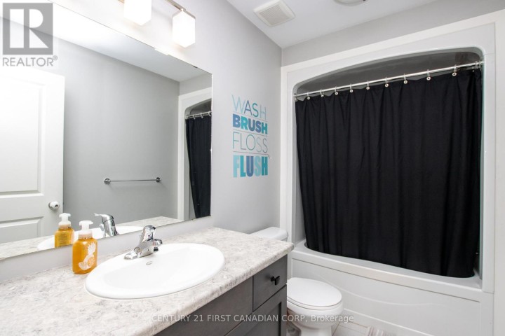 Photo 18 at 16 Arnold Street, Tillsonburg