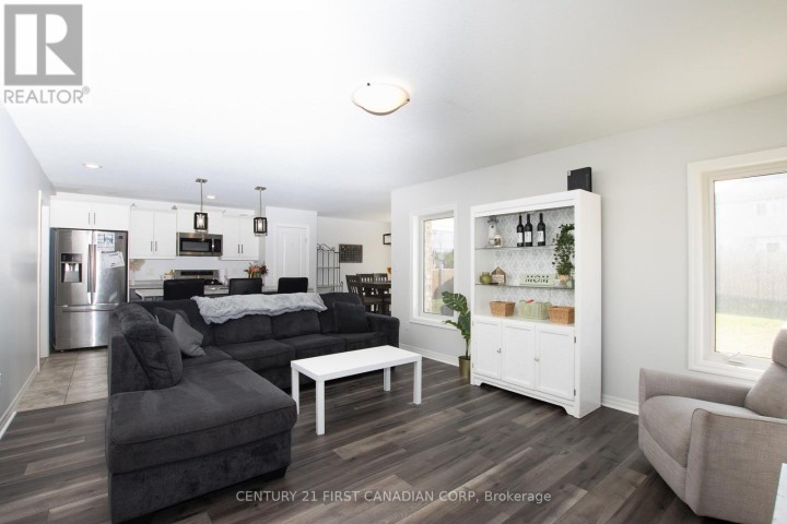 Photo 7 at 16 Arnold Street, Tillsonburg