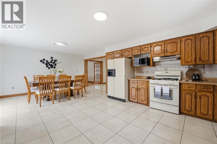 Photo 10 at 75 Ludlow Crescent, Brantford