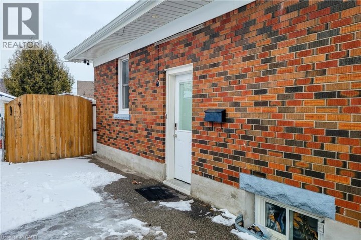 Photo 5 at 77 Tenth Avenue, Brantford