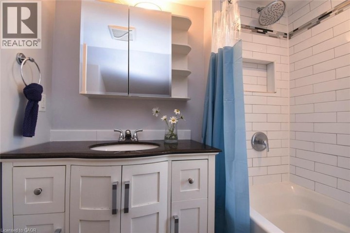 Photo 18 at 111 Drummond Street, Brantford