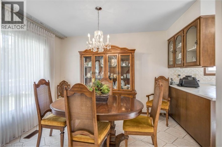 Photo 7 at 14 Burdock Boulevard, Brantford