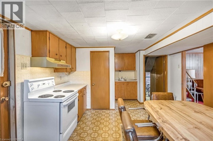 Photo 28 at 14 Burdock Boulevard, Brantford