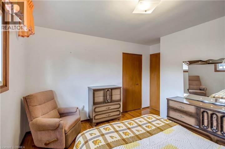 Photo 21 at 14 Burdock Boulevard, Brantford