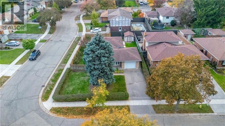 Photo 39 at 14 Burdock Boulevard, Brantford