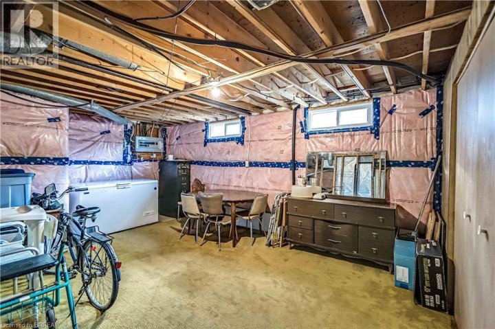 Photo 35 at 14 Burdock Boulevard, Brantford