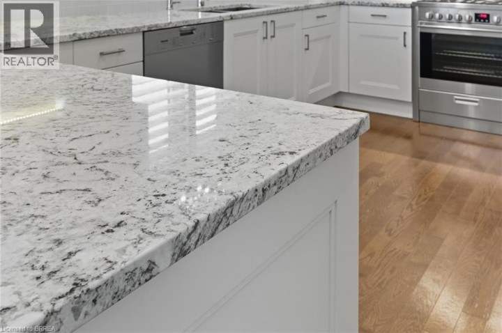 Photo 13 at 422 POWERLINE Road 34, Brantford