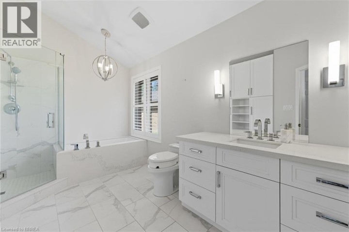 Photo 21 at 422 POWERLINE Road 34, Brantford