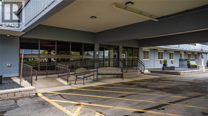 Photo 6 at 640 WEST Street 300, Brantford