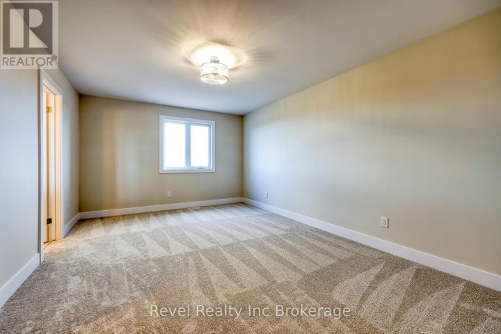 Photo 11 at 455 Gillespie Street, Woodstock - South, Woodstock