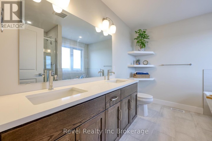 Photo 14 at 455 Gillespie Street, Woodstock - South, Woodstock