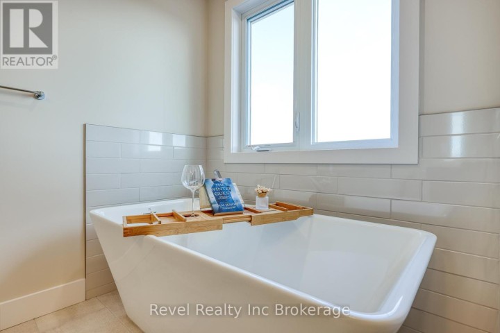 Photo 15 at 455 Gillespie Street, Woodstock - South, Woodstock