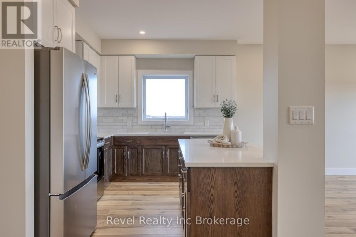 Photo 7 at 455 Gillespie Street, Woodstock - South, Woodstock