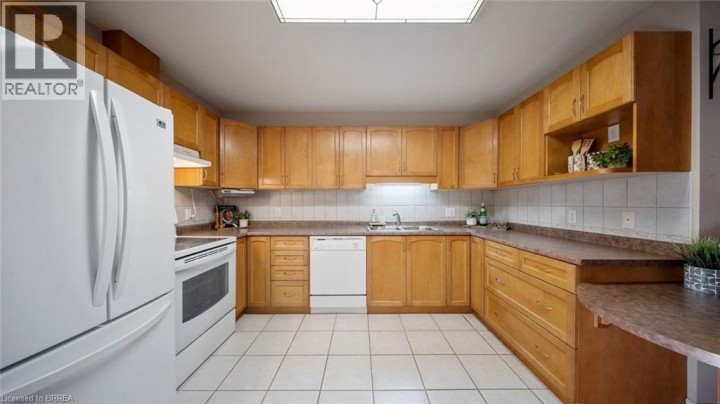 Photo 12 at 356 Grand River Avenue, Brantford