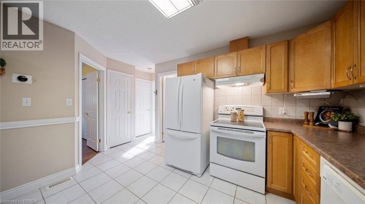 Photo 15 at 356 Grand River Avenue, Brantford