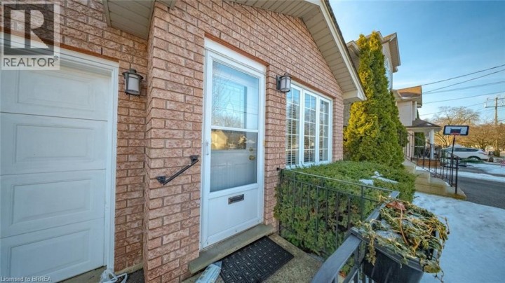 Photo 4 at 356 Grand River Avenue, Brantford