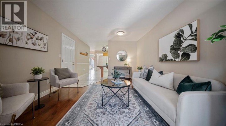 Photo 8 at 356 Grand River Avenue, Brantford