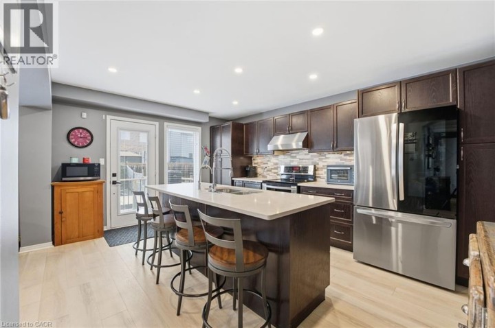 Photo 3 at 25 Merritt Lane, Brantford