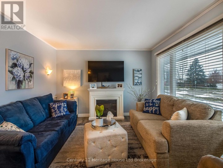 Photo 11 at 1064 Sovereign Road, Woodstock - North, Woodstock