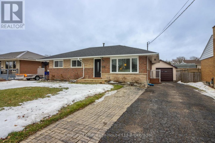 Photo 2 at 1064 Sovereign Road, Woodstock - North, Woodstock