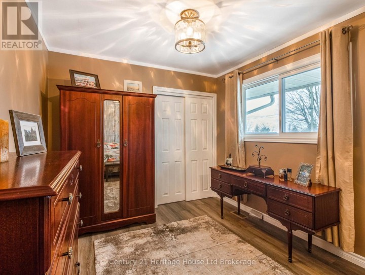 Photo 24 at 1064 Sovereign Road, Woodstock - North, Woodstock