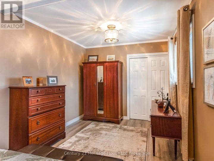 Photo 25 at 1064 Sovereign Road, Woodstock - North, Woodstock