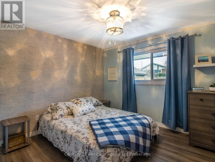 Photo 28 at 1064 Sovereign Road, Woodstock - North, Woodstock