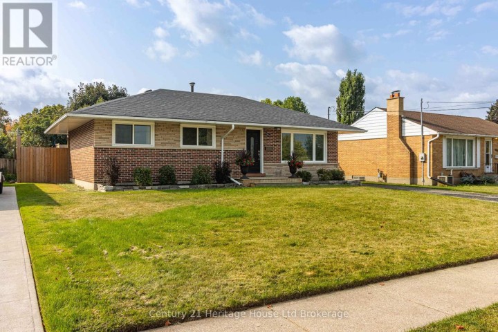 Photo 3 at 1064 Sovereign Road, Woodstock - North, Woodstock