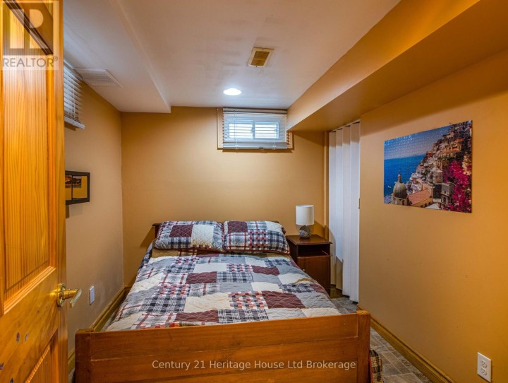 Photo 37 at 1064 Sovereign Road, Woodstock - North, Woodstock