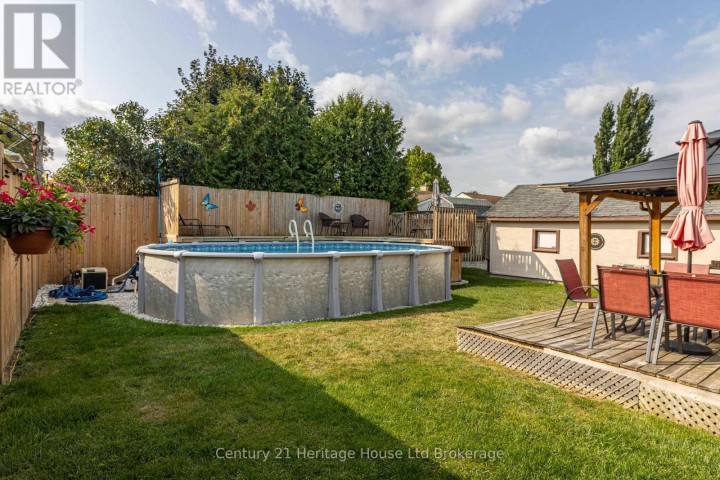 Photo 5 at 1064 Sovereign Road, Woodstock - North, Woodstock