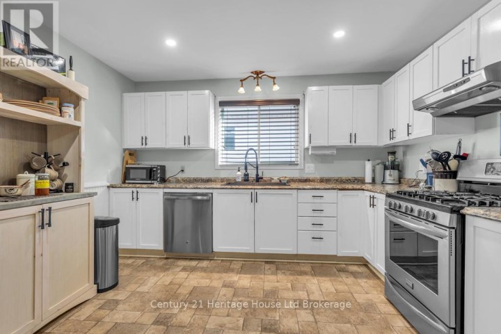 Photo 10 at 47 Beckett Boulevard, Tillsonburg