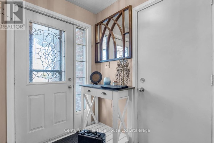 Photo 3 at 47 Beckett Boulevard, Tillsonburg