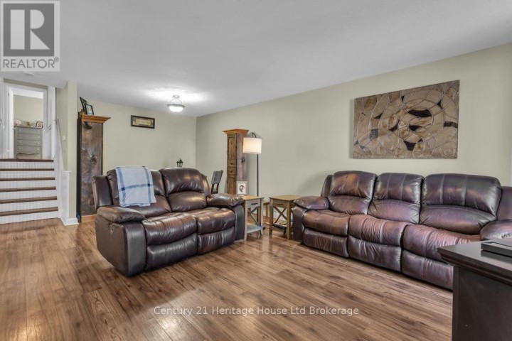 Photo 7 at 47 Beckett Boulevard, Tillsonburg