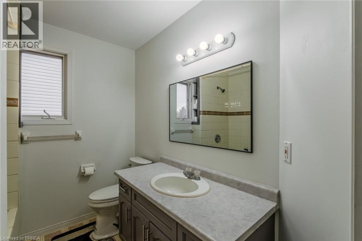 Photo 20 at 25 Anastasia Crescent, Brantford