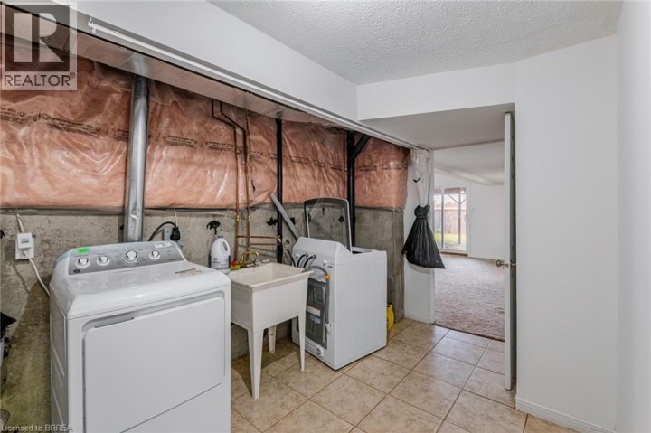 Photo 27 at 25 Anastasia Crescent, Brantford