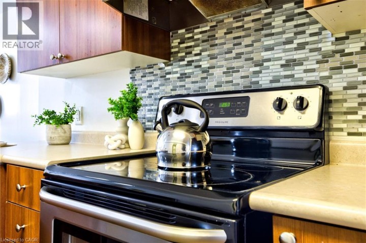 Photo 14 at 28 - 350 Fisher Mills Road, Blackbridge / Fisher Mills / Glenchristie / Hagey / Silver Heights, Cambridge