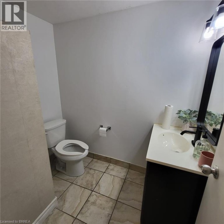 Photo 3 at 325 Fairview Drive, Brantford