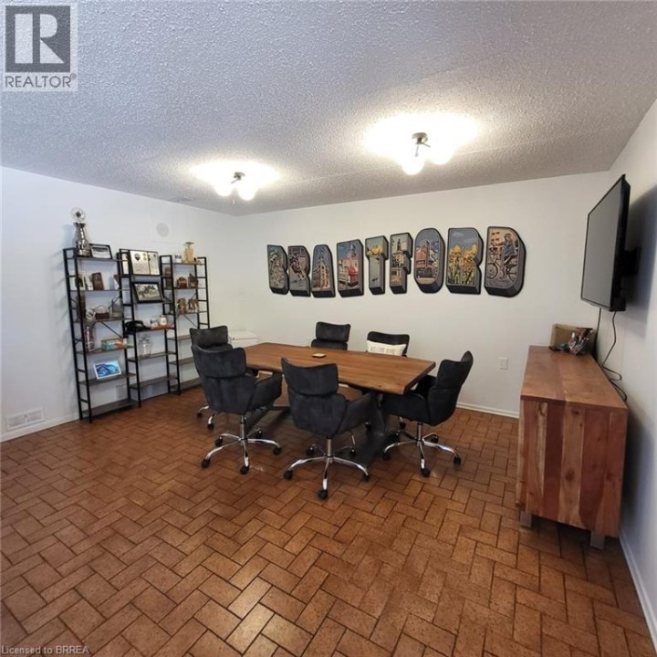 Photo 7 at 325 Fairview Drive, Brantford